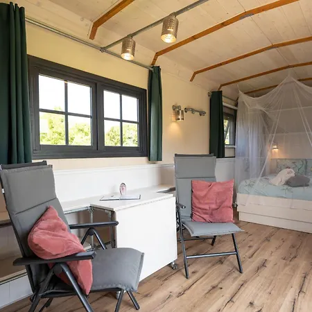 Johanneshoeve - De Mooiste Plek Op Texel ゲストハウス